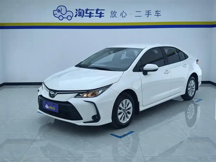 Toyota Corolla — фото 1