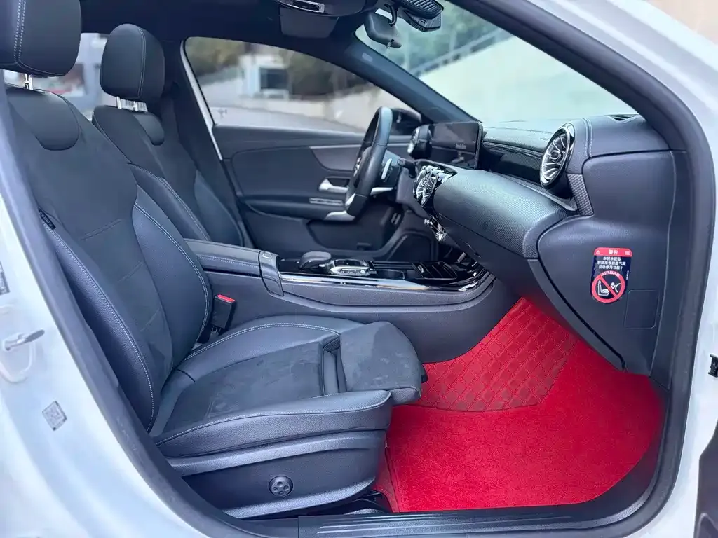Mercedes-Benz A-Class 2021 из CN, фото 9