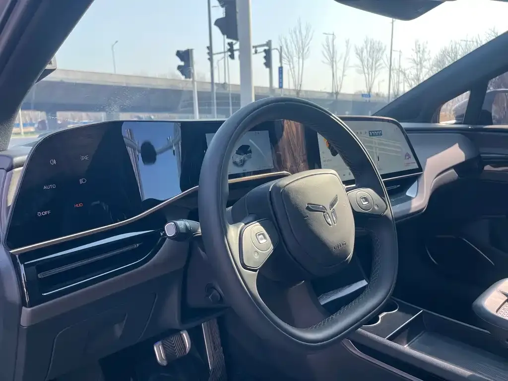 Hongqi EH7 2025 из CN, фото 3