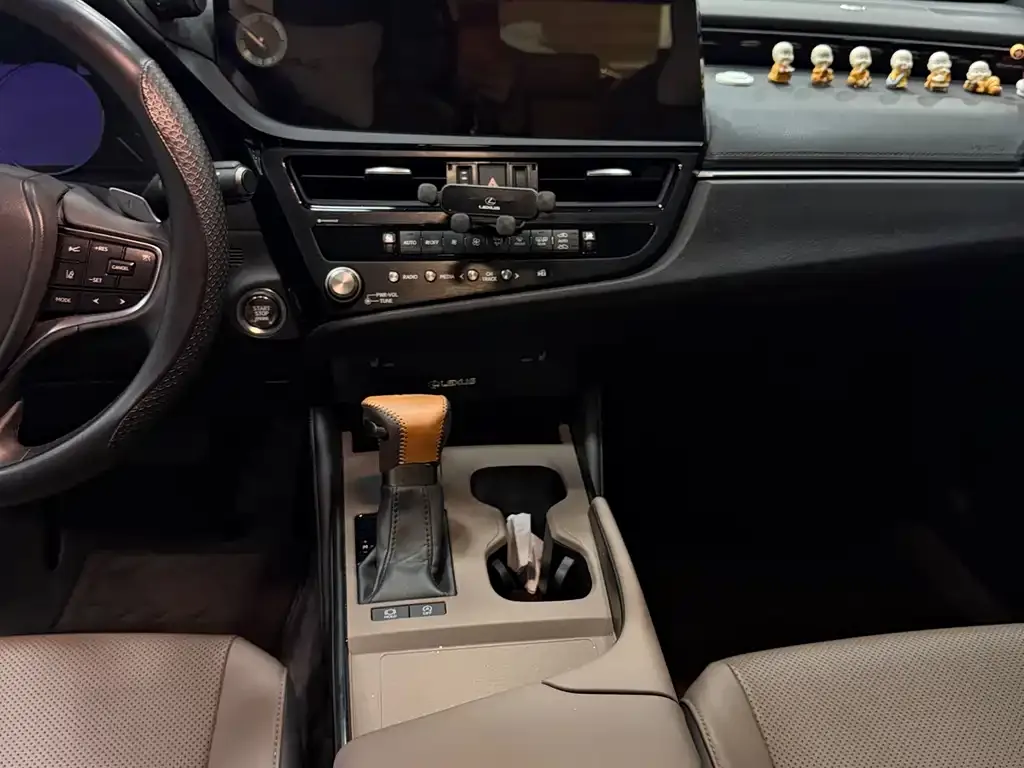 Lexus ES 2023 из CN, фото 9
