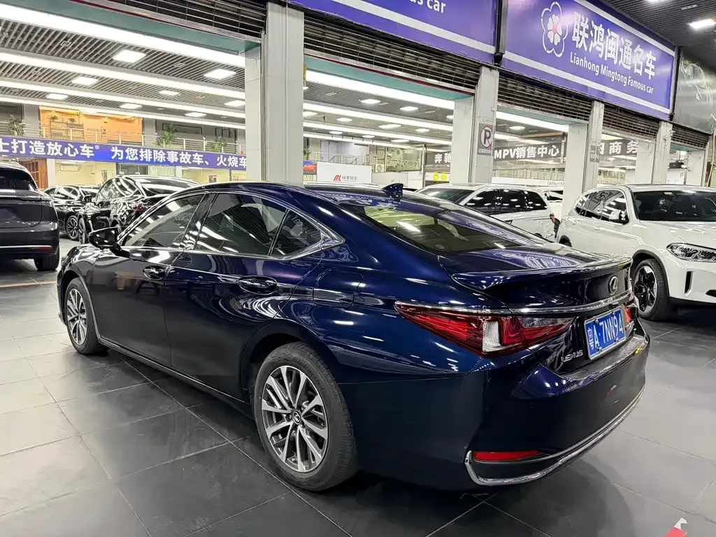 Lexus ES 2023 из CN, фото 10