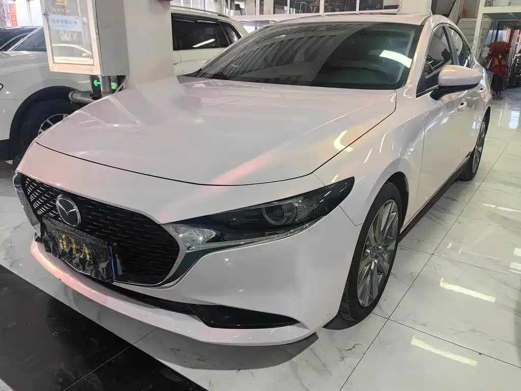 Mazda 3 Axela 2024 из CN, фото 1