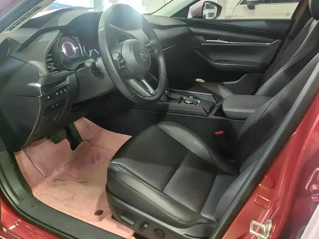 Mazda 3 Axela 2024 из CN, фото 9