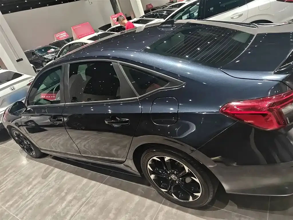 Honda Civic — фото 7