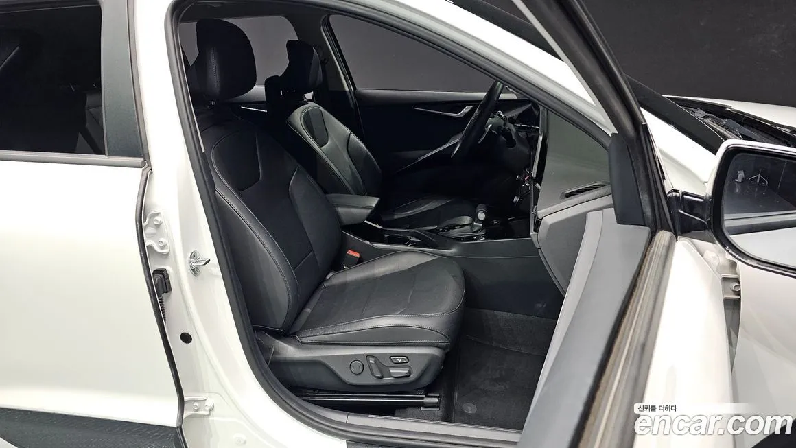 Kia Niro — фото 10