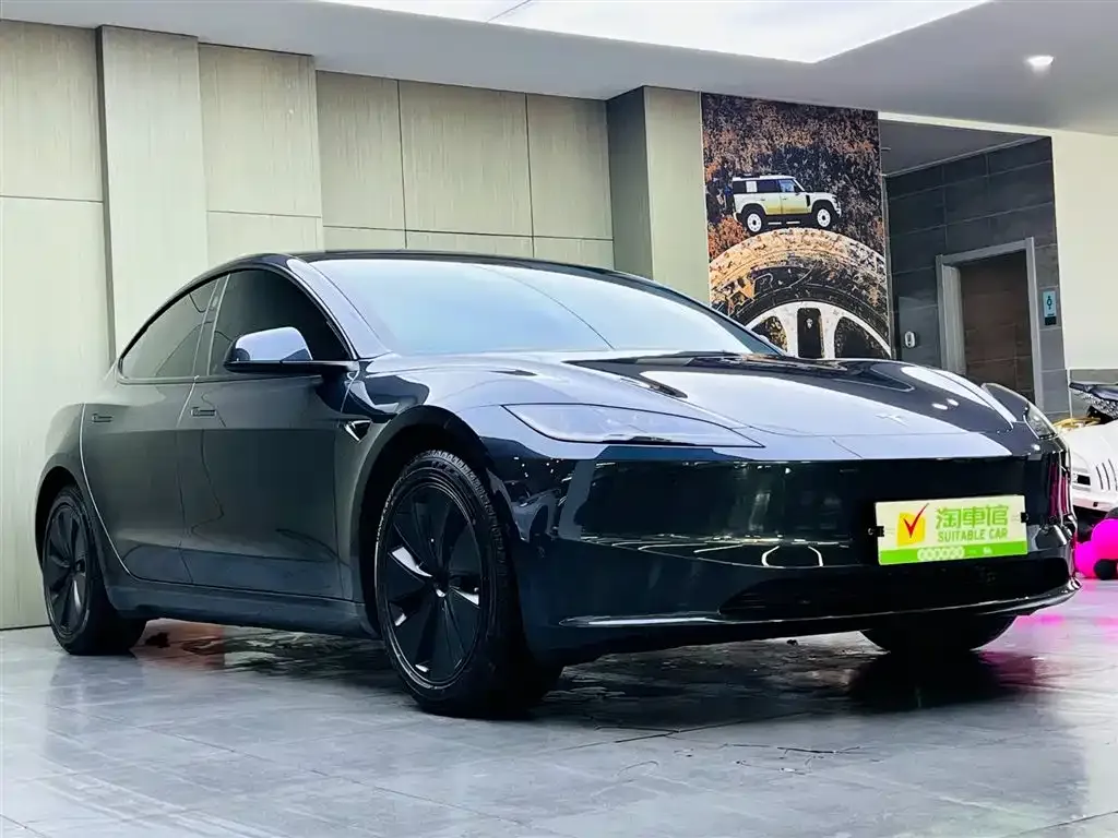 Tesla Model 3 — фото 4