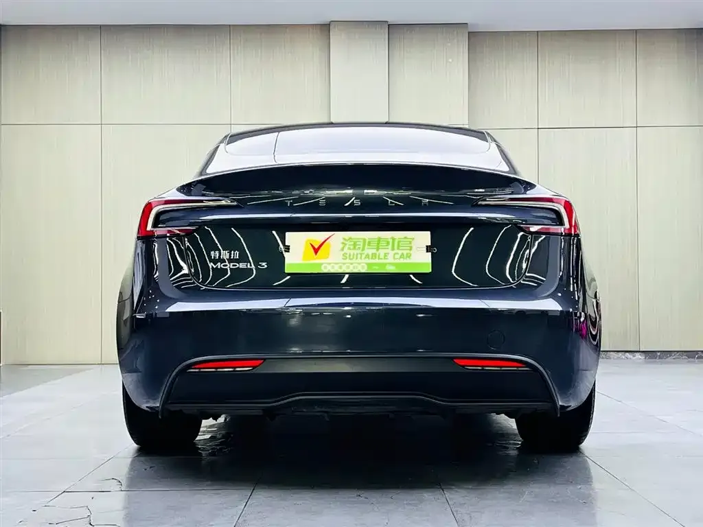 Tesla Model 3 — фото 7