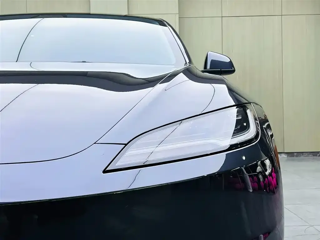 Tesla Model 3 — фото 5