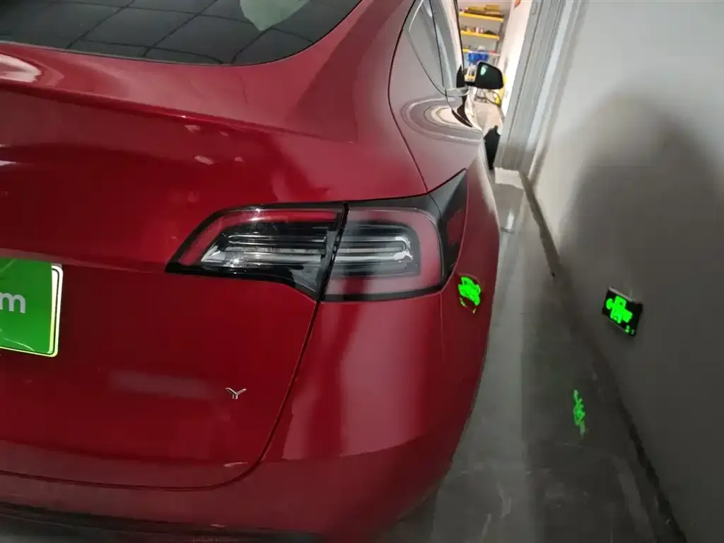 Tesla Model Y 2021 из CN, фото 2
