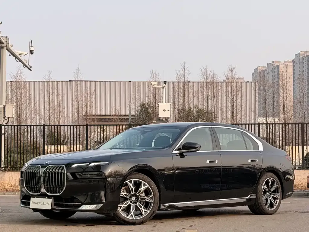 BMW 7 Series 2025 из CN, фото 1