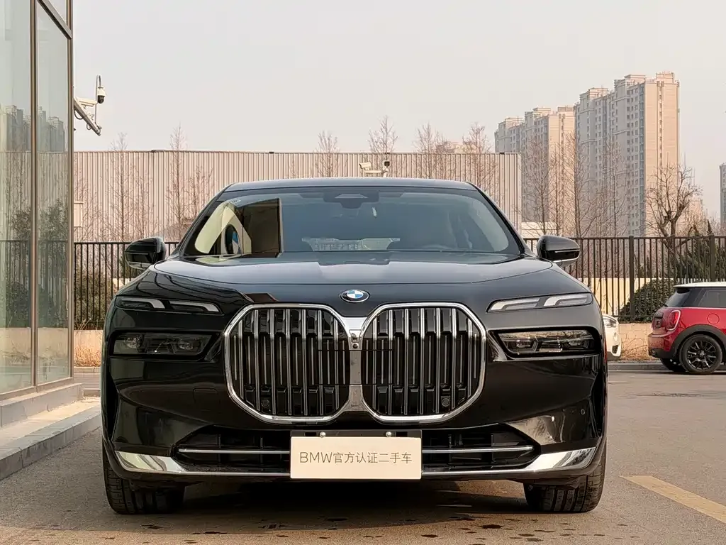 BMW 7 Series 2025 из CN, фото 7