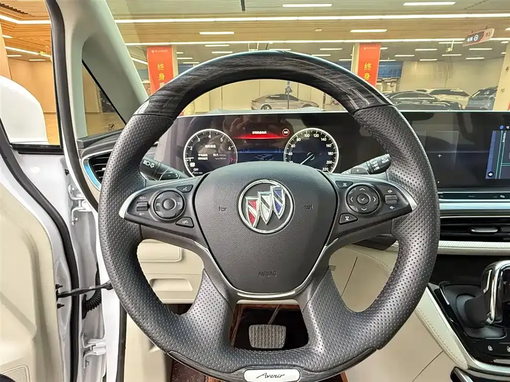 Buick GL8 2023 из CN, фото 7