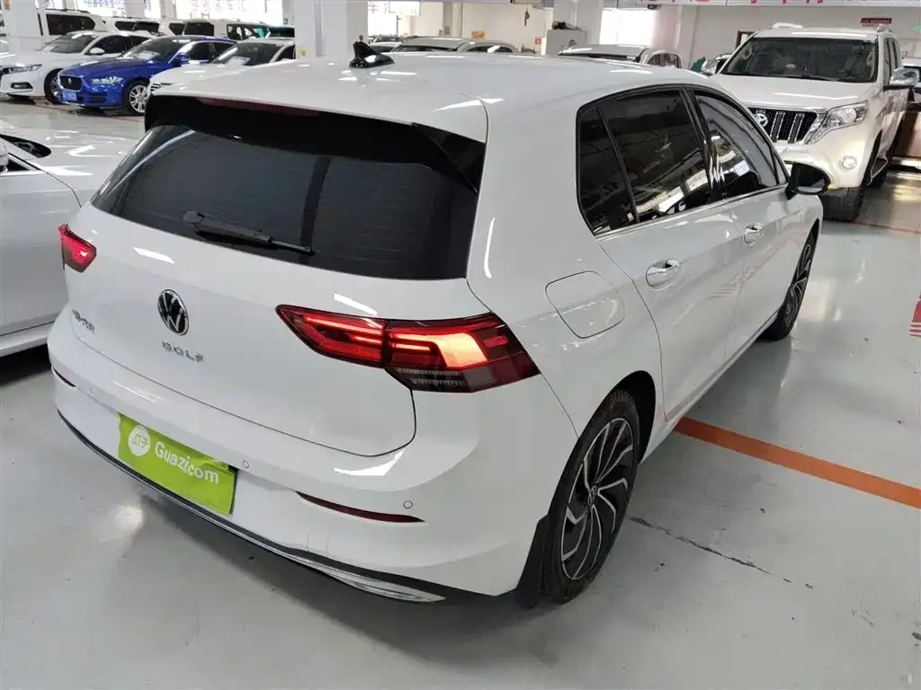 Volkswagen Golf 2022 из CN, фото 7