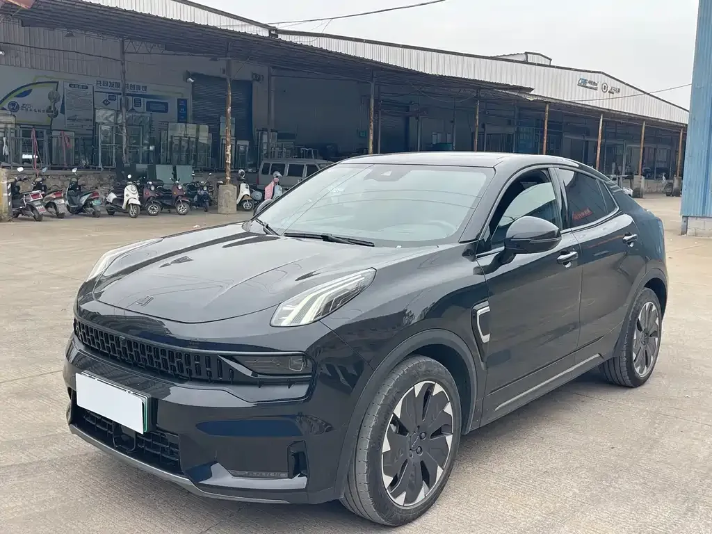 Lynk & Co 05 EM-P