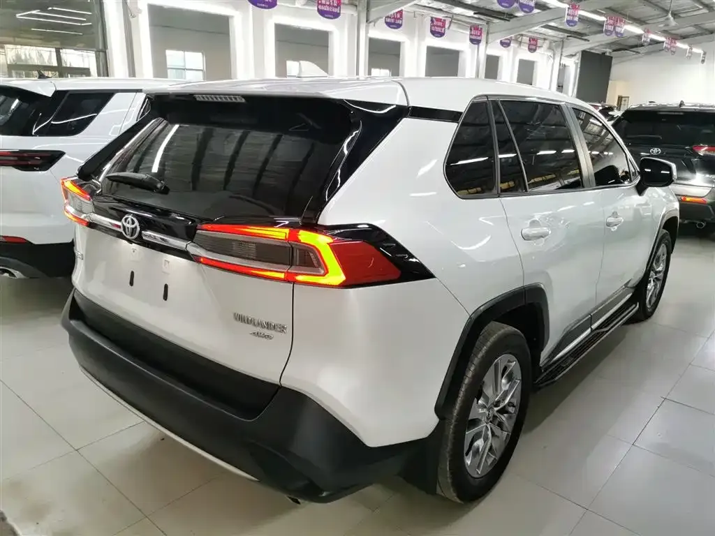 Toyota Wildlander 2022 из CN, фото 9