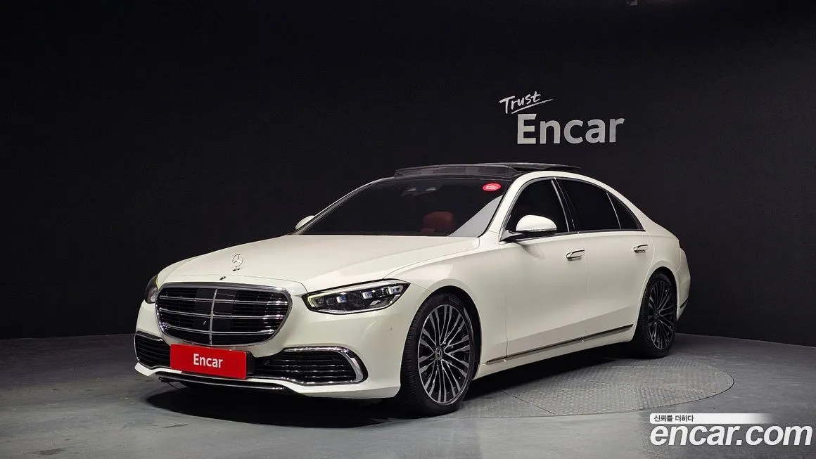 Mercedes-Benz S-Class — фото 1