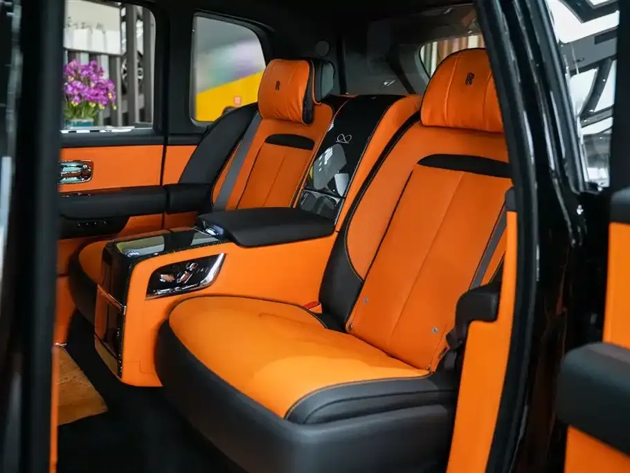Rolls-Royce Cullinan 2023 из CN, фото 7