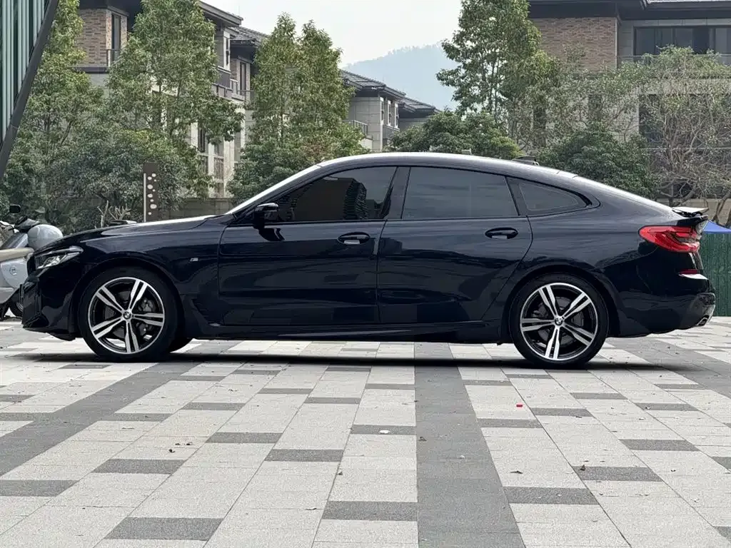 BMW 6 Series GT — фото 10