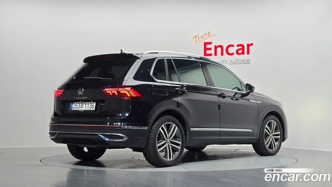Volkswagen Tiguan — фото 2