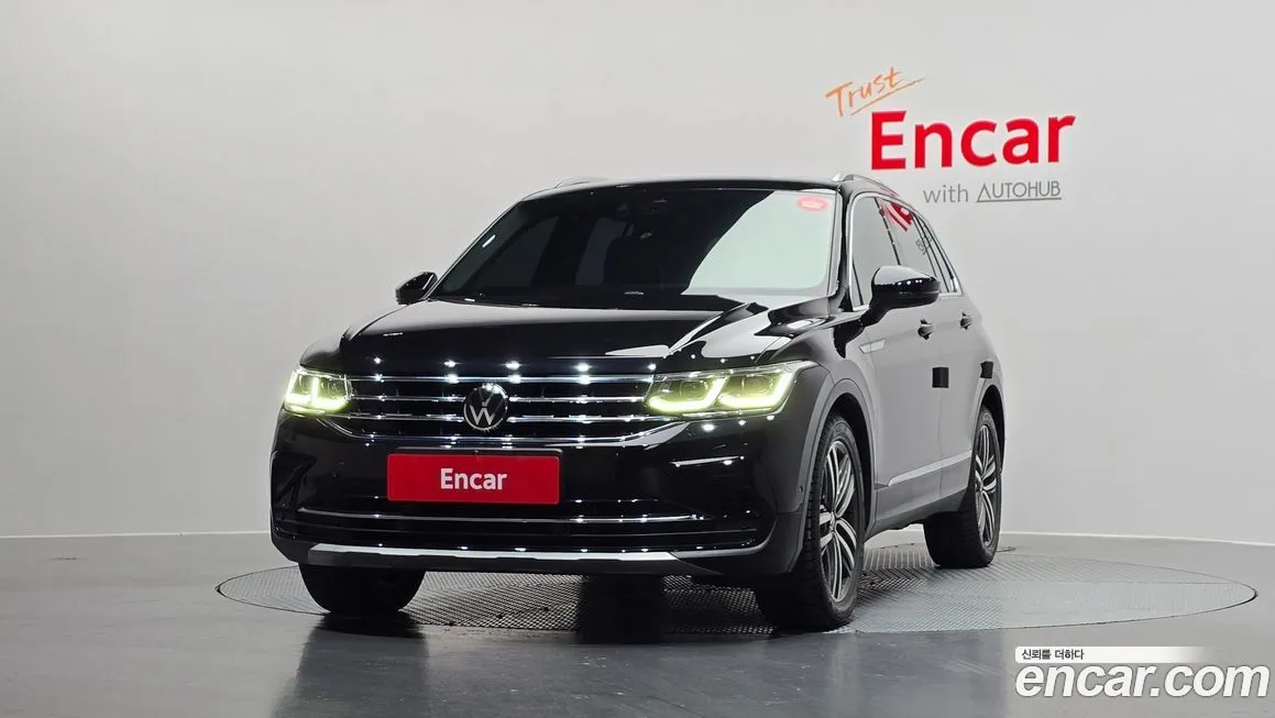 Volkswagen Tiguan — фото 6