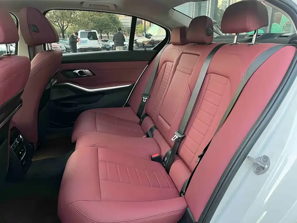 BMW 3 Series 2021 из CN, фото 10