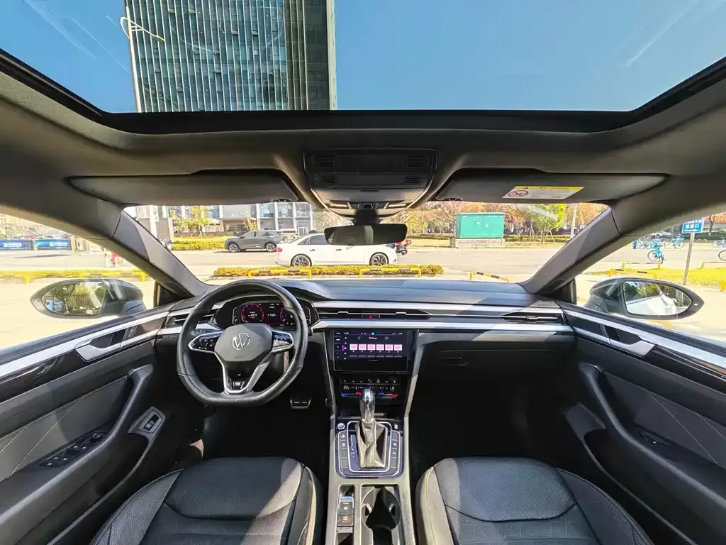 Volkswagen CC 2023 из CN, фото 3