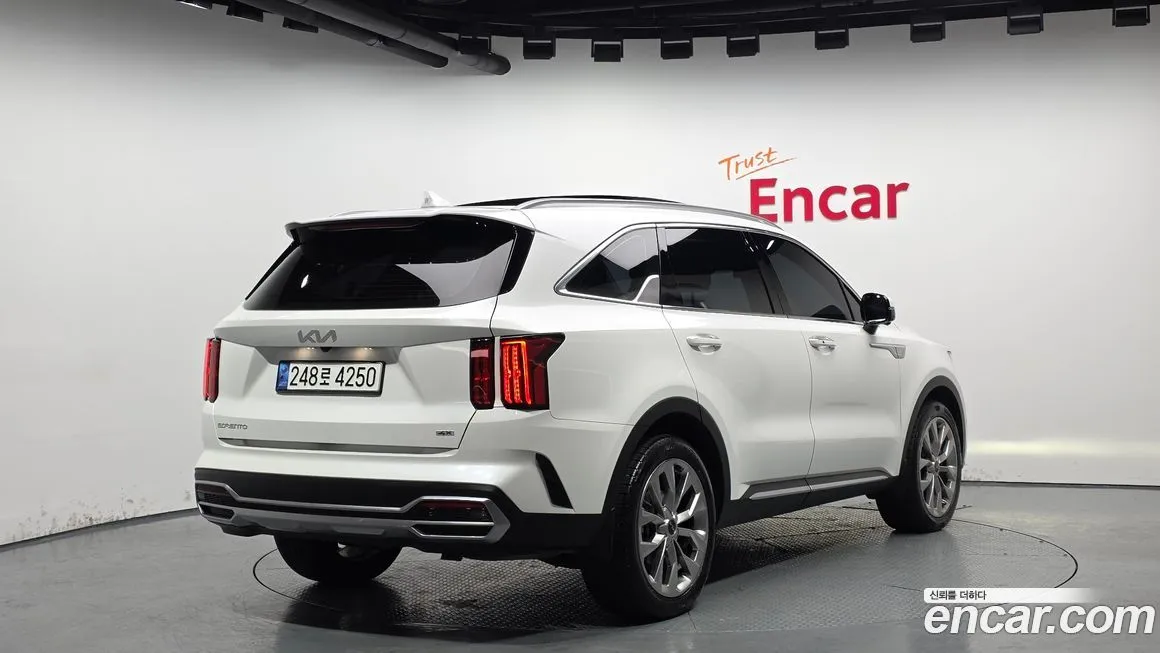 Kia Sorento 2023 из KR, фото 2