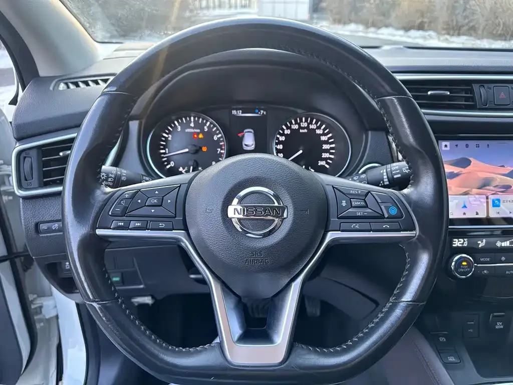 Nissan Qashqai — фото 9