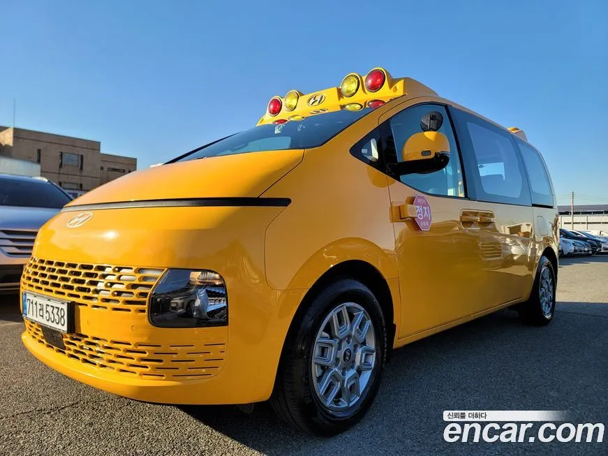 Hyundai Staria