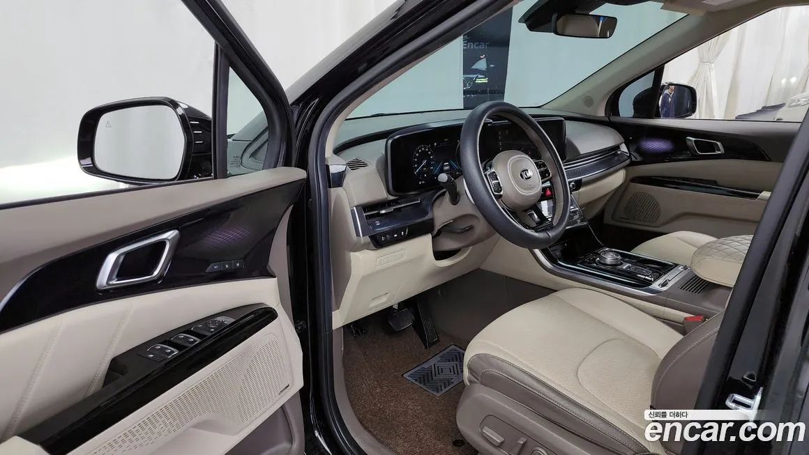 Kia Carnival — фото 10