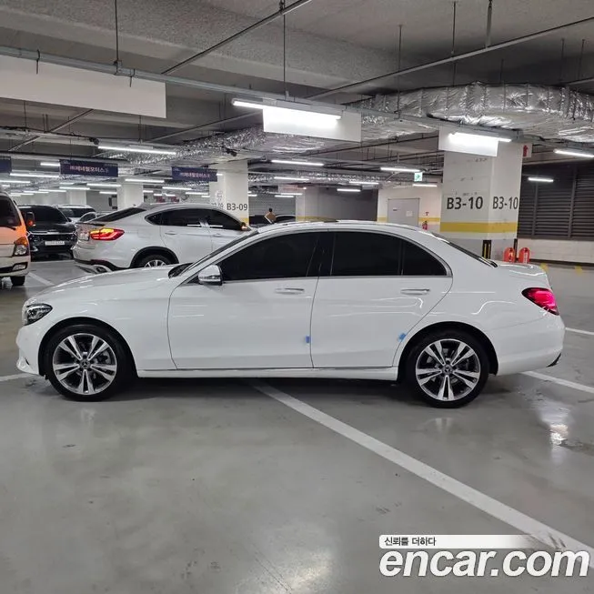Mercedes-Benz C-Class 2021 из KR, фото 2
