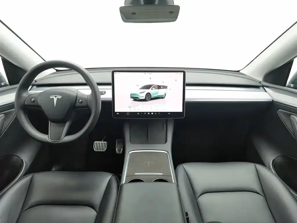 Tesla Model Y — фото 3