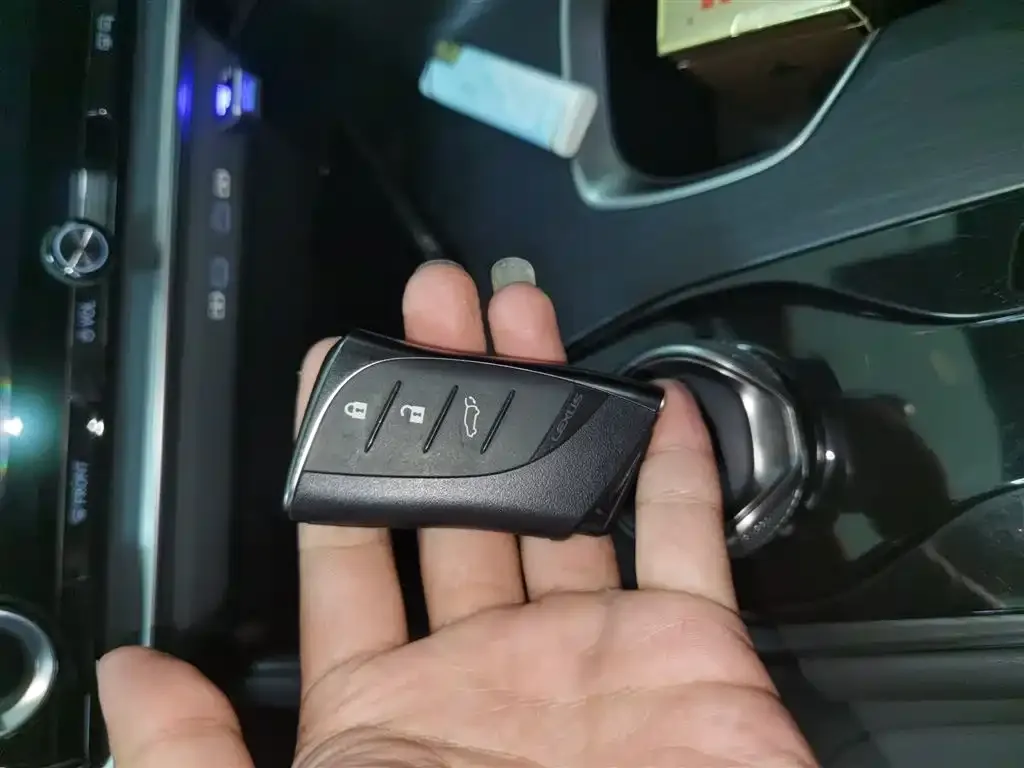Lexus RZ 2023 из CN, фото 2
