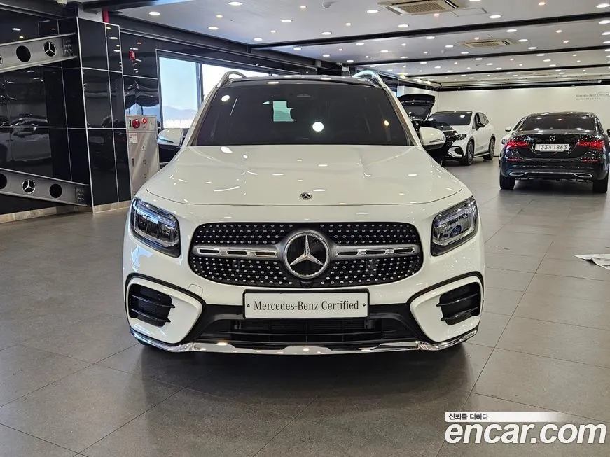 Mercedes-Benz GLB-Class — фото 6