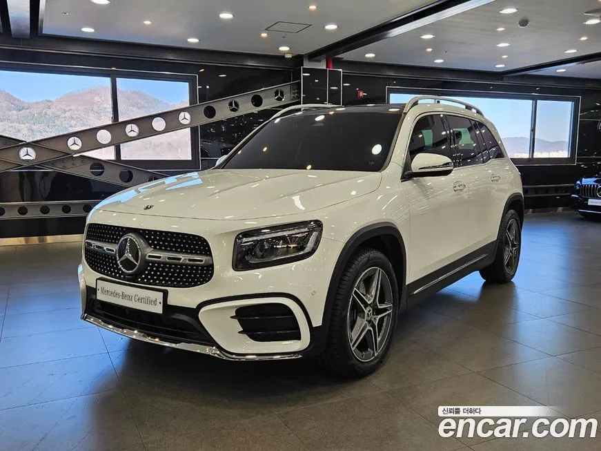 Mercedes-Benz GLB-Class — фото 1