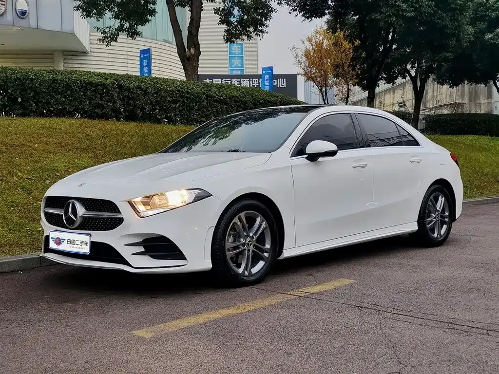 Mercedes-Benz A-Class 2023 из CN, фото 1