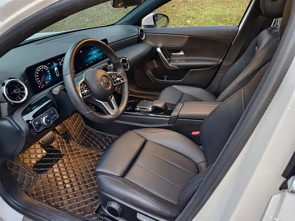 Mercedes-Benz A-Class 2023 из CN, фото 9