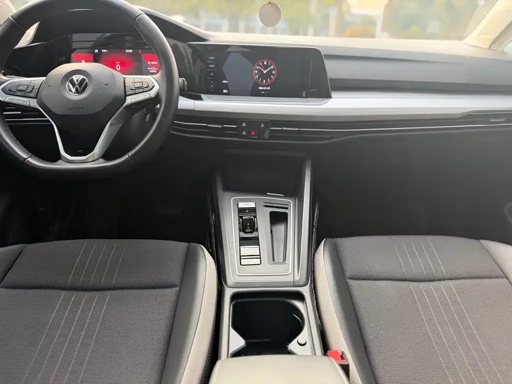 Volkswagen Golf 2021 из CN, фото 9