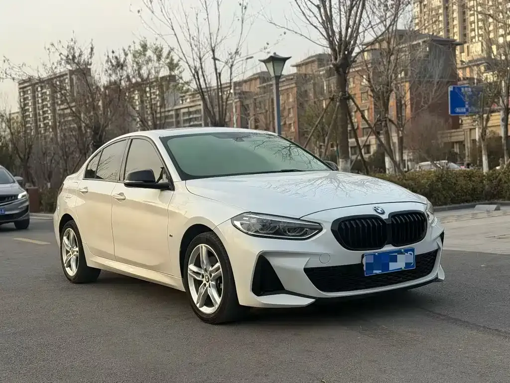 BMW 1 Series 2023 из CN, фото 5