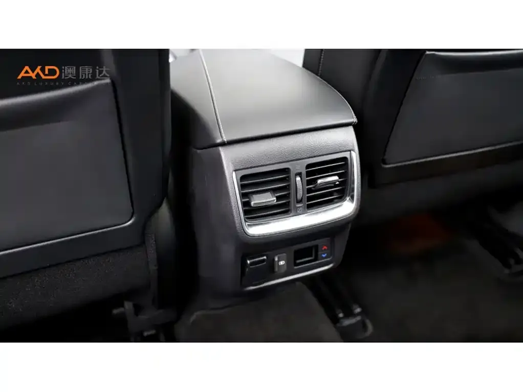 Infiniti QX50 2024 из CN, фото 5
