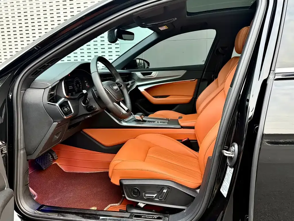 Audi A6L 2021 из CN, фото 4