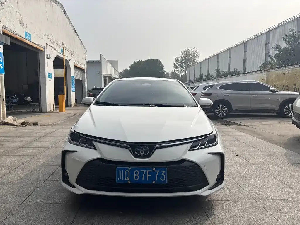 Toyota Corolla 2024 из CN, фото 2