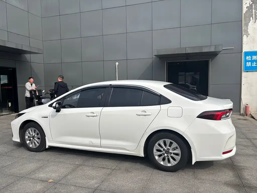 Toyota Corolla 2024 из CN, фото 8