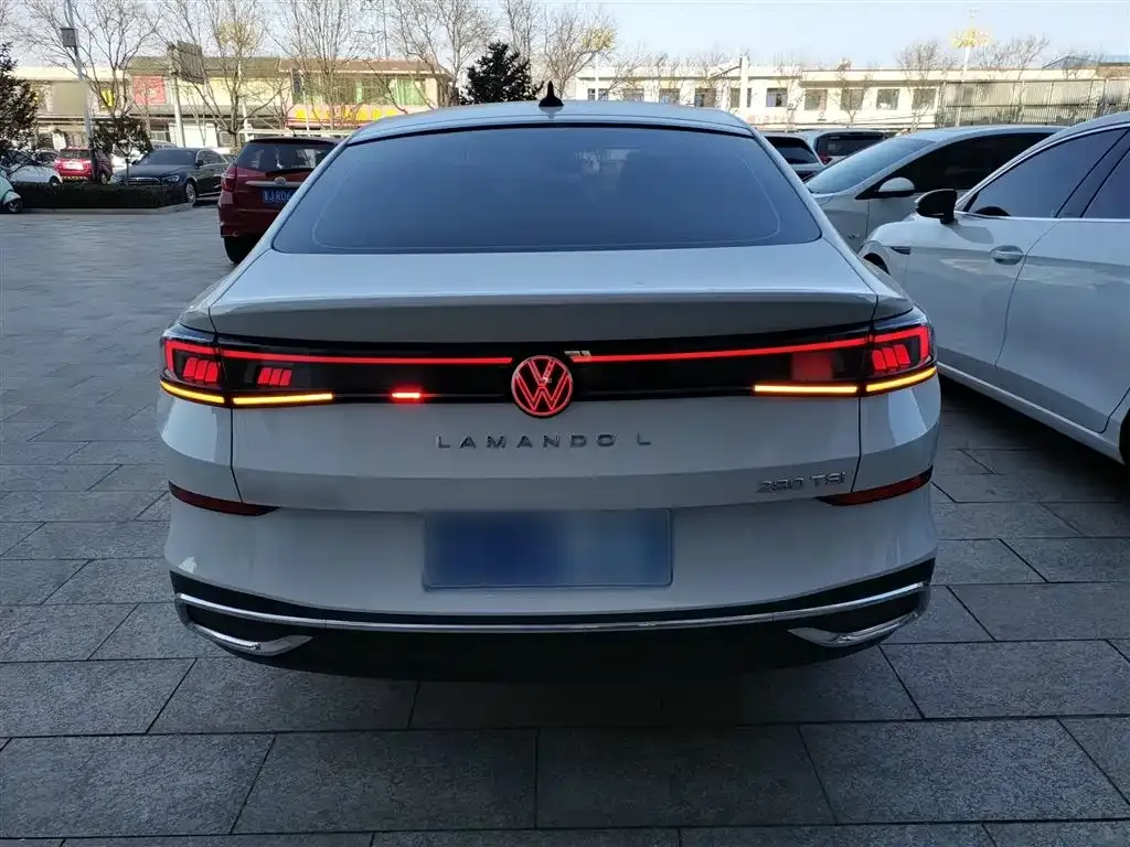 Volkswagen Lamando 2023 из CN, фото 3