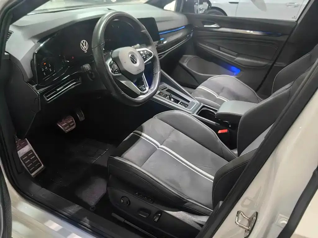 Volkswagen Golf 2021 из CN, фото 10