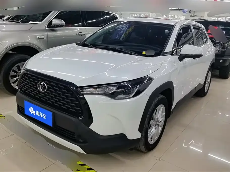 Toyota Corolla Cross 2023 из CN, фото 1