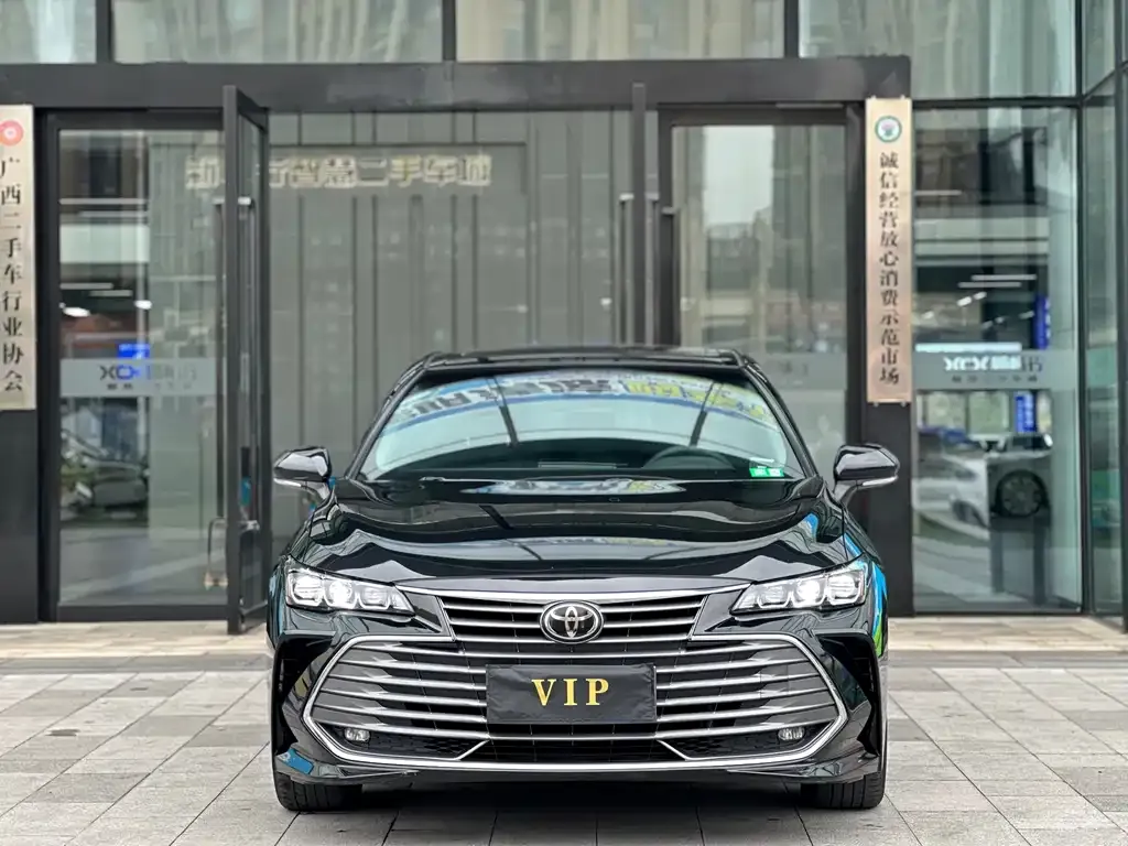Toyota Avalon 2021 из CN, фото 2