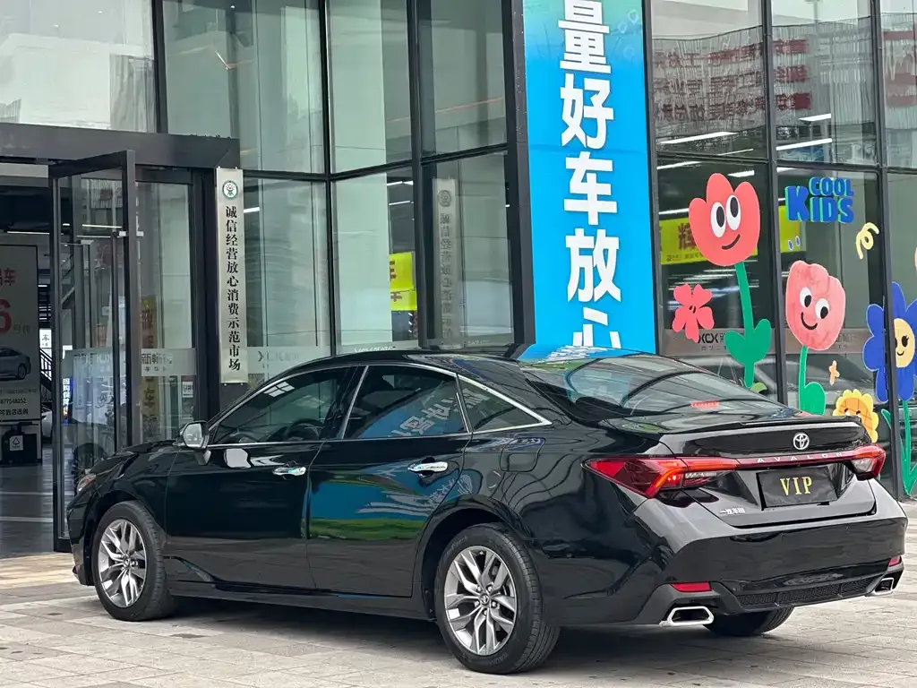 Toyota Avalon 2021 из CN, фото 7