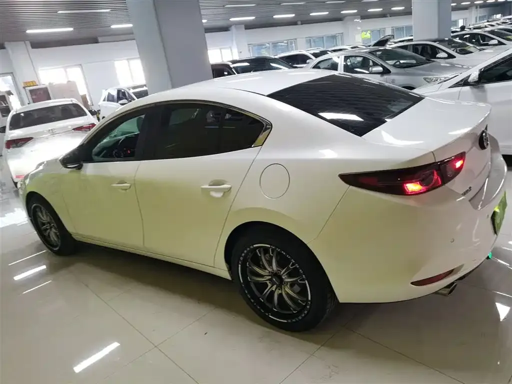 Mazda 3 Axela 2022 из CN, фото 6