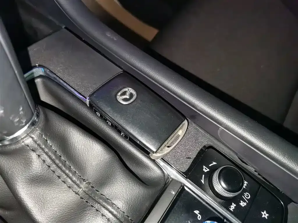 Mazda 3 Axela 2022 из CN, фото 9